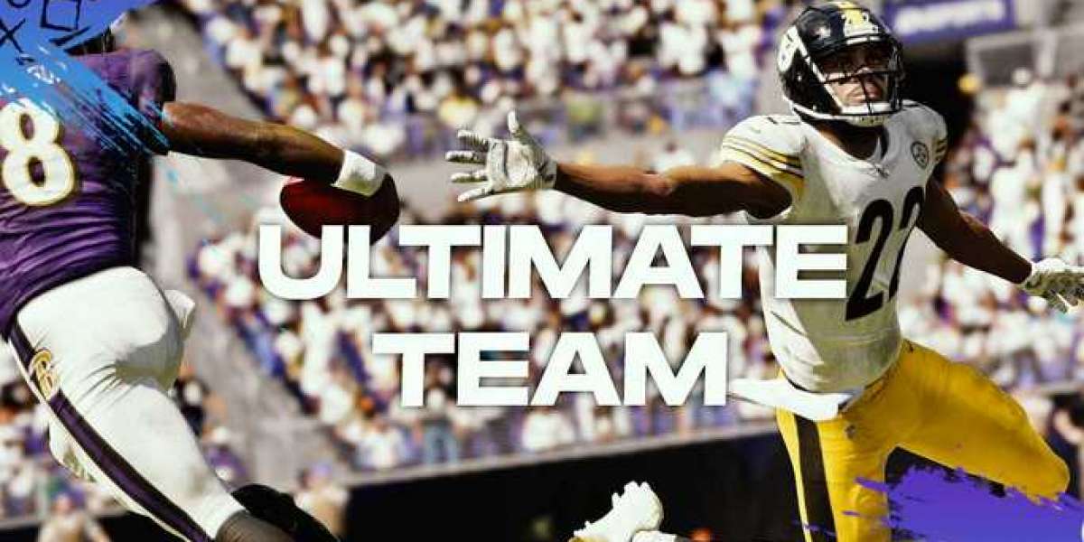 Reggie Wayne and Lawrence Taylor who appeared in Madden 21 Legends are really amazing players