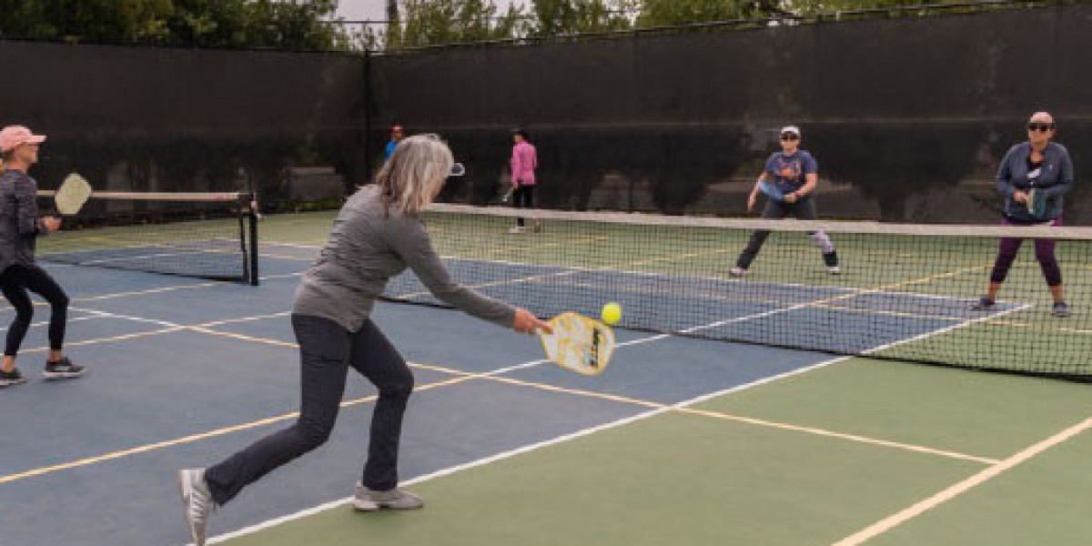 Exploring Different Approaches to the Pickleball Return